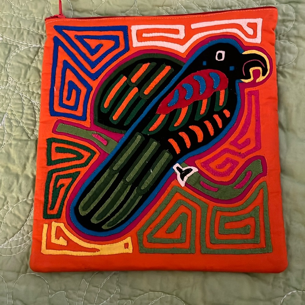 Parrot Mola Purse